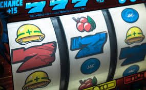 slots33
