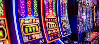 slots33